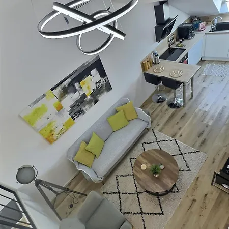 דירה Loft Ravissant Avec Parking Gratuit קולמר
