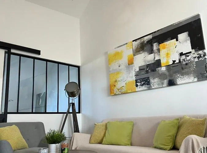 Loft Ravissant Avec Parking Gratuit Apartment